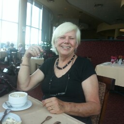 Connie Mann Photo 35