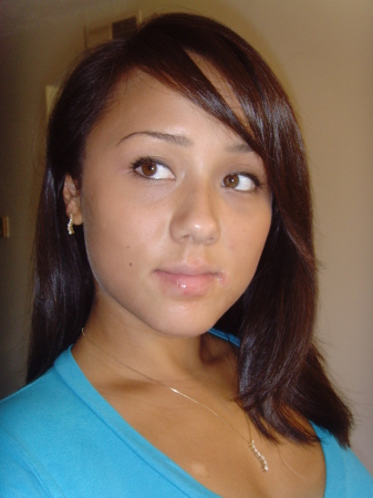 Heather Alfaro Photo 20