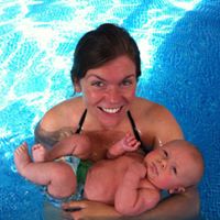 Holly Pickering Photo 7
