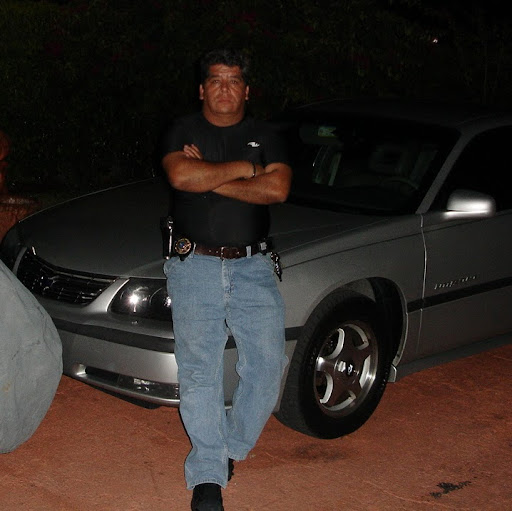 Tony Estrada Photo 30