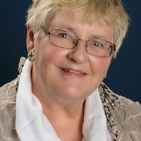 Sandy Thurston Photo 10