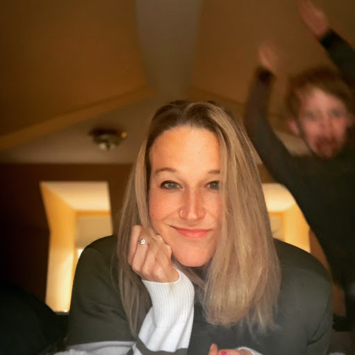 Joanna Carr Photo 17