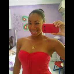 Kimberley Moore Photo 29