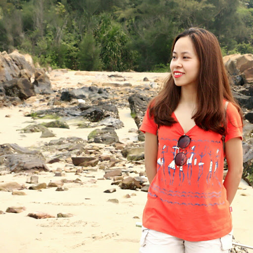 Linh Phung Photo 4
