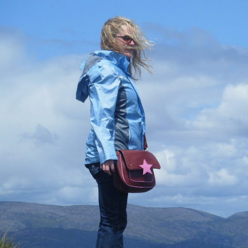 Laura Kearney Photo 18