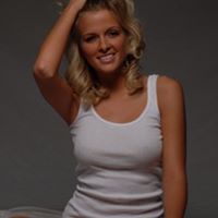 Alexis Warren Photo 9