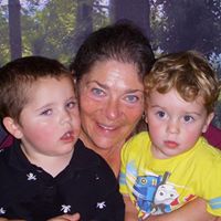 Elizabeth Hannah Photo 46