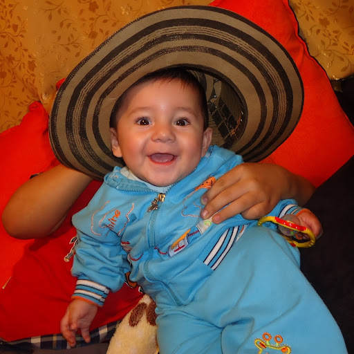 Esteban Salinas Photo 22
