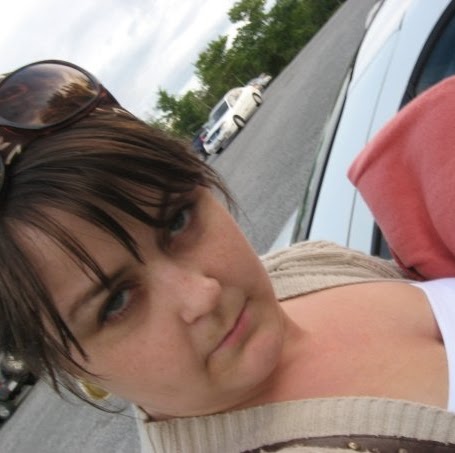 Laura Gordon Photo 47