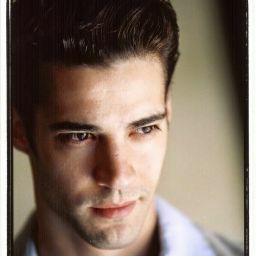 Oscar Alvarez Photo 8