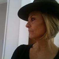 Ruth Stevens Photo 32