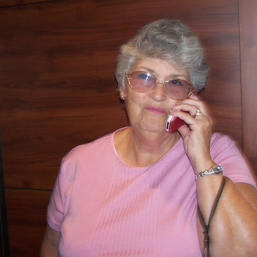 Carol Strong Photo 37