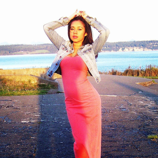 Alyssa Sanchez Photo 31