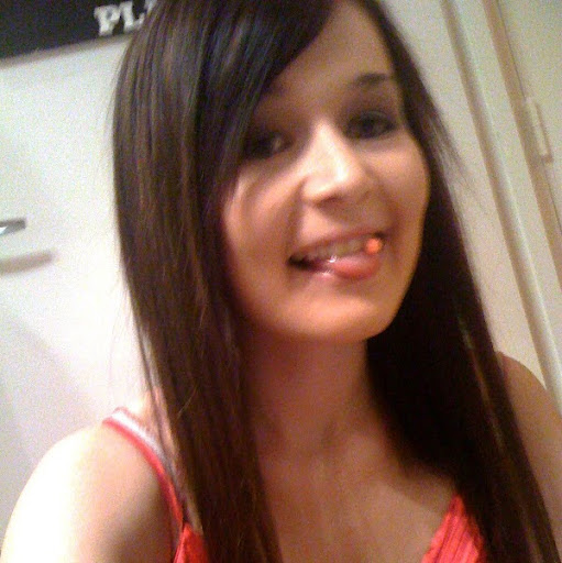 Candice Thomas Photo 17