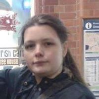 Laura Delaney Photo 17