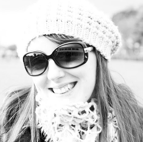 Louise Campbell Photo 29