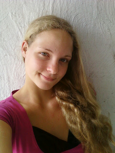 Holly Slayton Photo 5