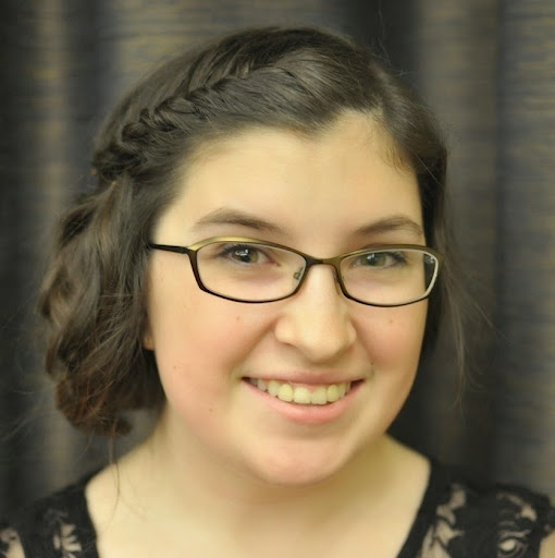 Katie Peters Photo 33