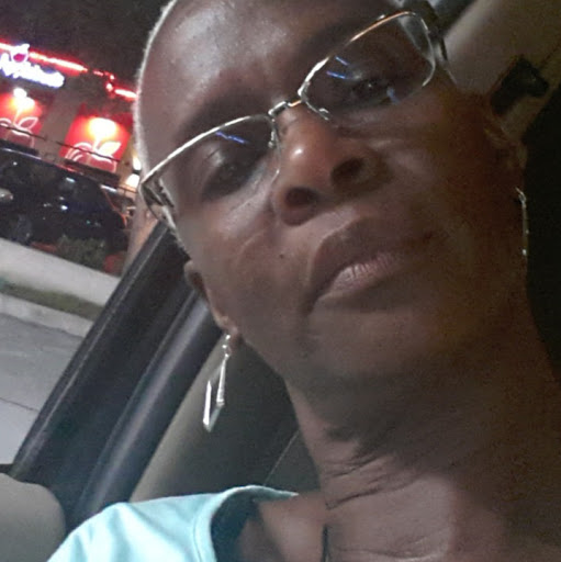 Denise Edwards Photo 42