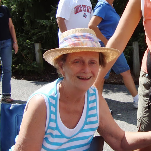 Alice Ralston Photo 15