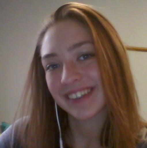Emma Howell Photo 10