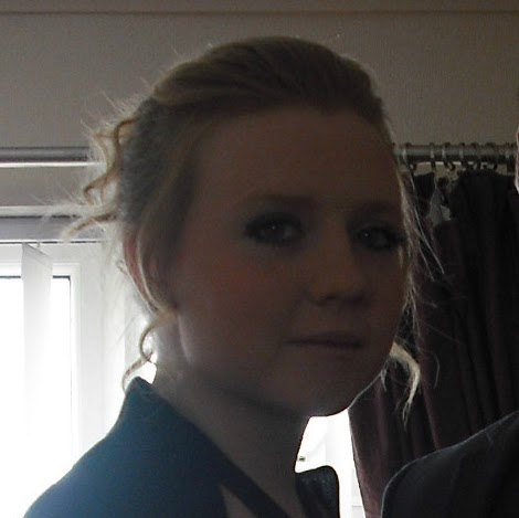 Faye Roberts Photo 13
