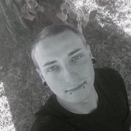 Jesse Miles Photo 24