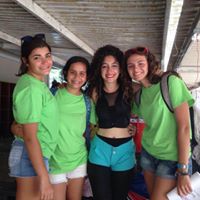 Deborah Fernandez Photo 10