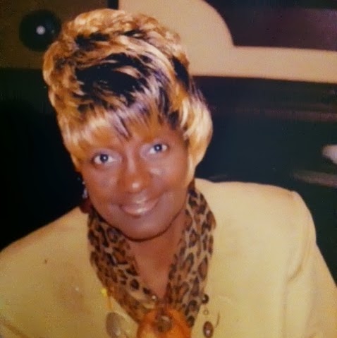 Vera Jones Photo 3
