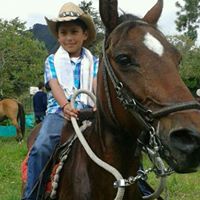 Aura Sarmiento Photo 12