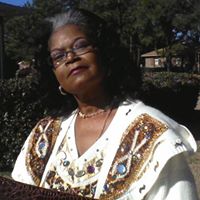 Deborah Pino Photo 16