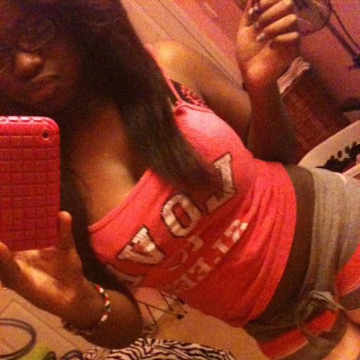 Demetria Hall Photo 23
