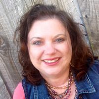 Shelly Garland Photo 20