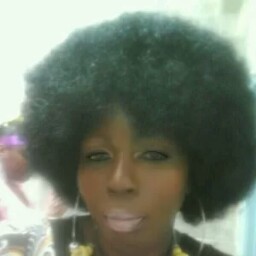 Cassandra Scott Photo 36