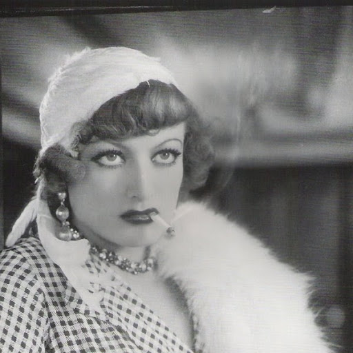 Joan Sanders Photo 29