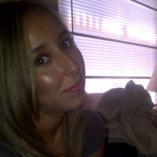Danielle Wyatt Photo 31