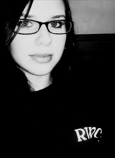 Monica Andrews Photo 10