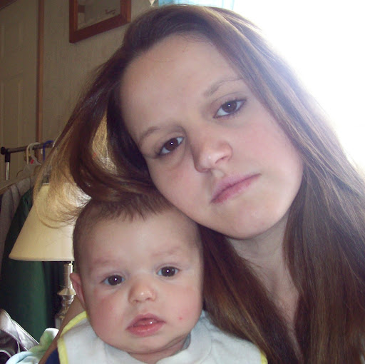 Ashley Darrow Photo 4