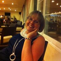 Janet Taylor Photo 37