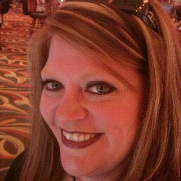 Angie Simpson Photo 21