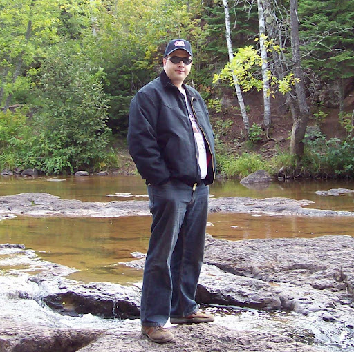 Daniel Gates Photo 26