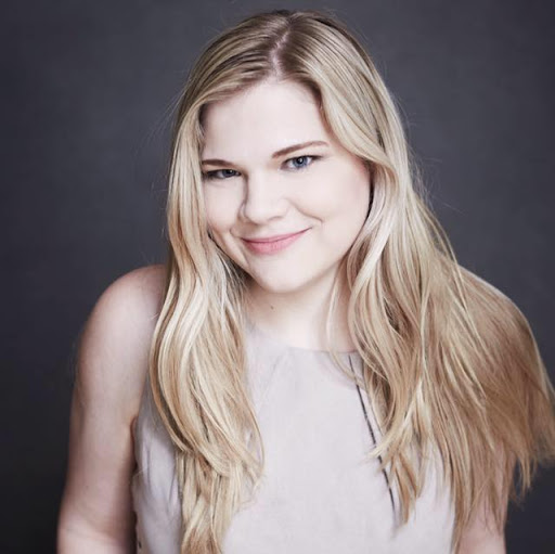 Cassandra Walsh Photo 30