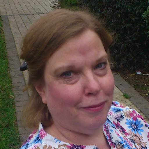 Sylvia Thompson Photo 16