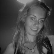 Rebecca Ward Photo 16
