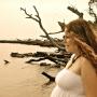 Julie Marshall Photo 22