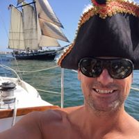 Daniel Gibbons Photo 22