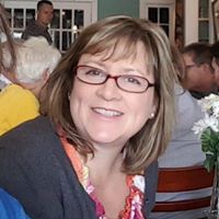 Julie Mckenna Photo 37
