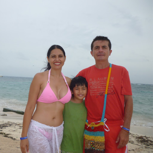 Maria Erazo Photo 19
