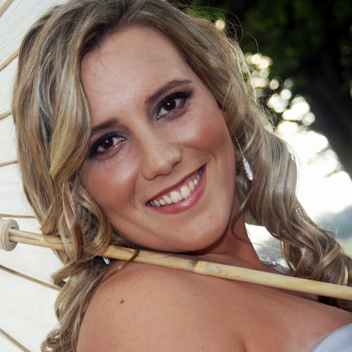 Nicole Schultz Photo 43