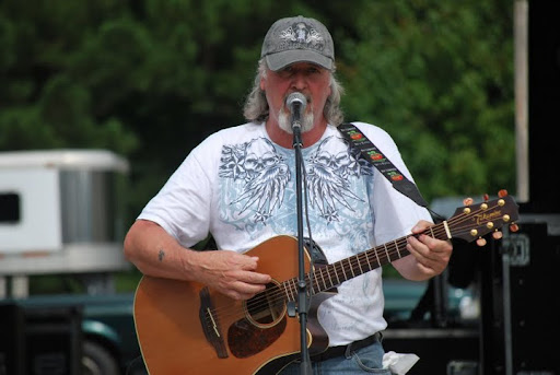 Larry Hester Photo 24
